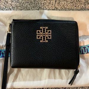 Tory Burch Britten Clutch NWT